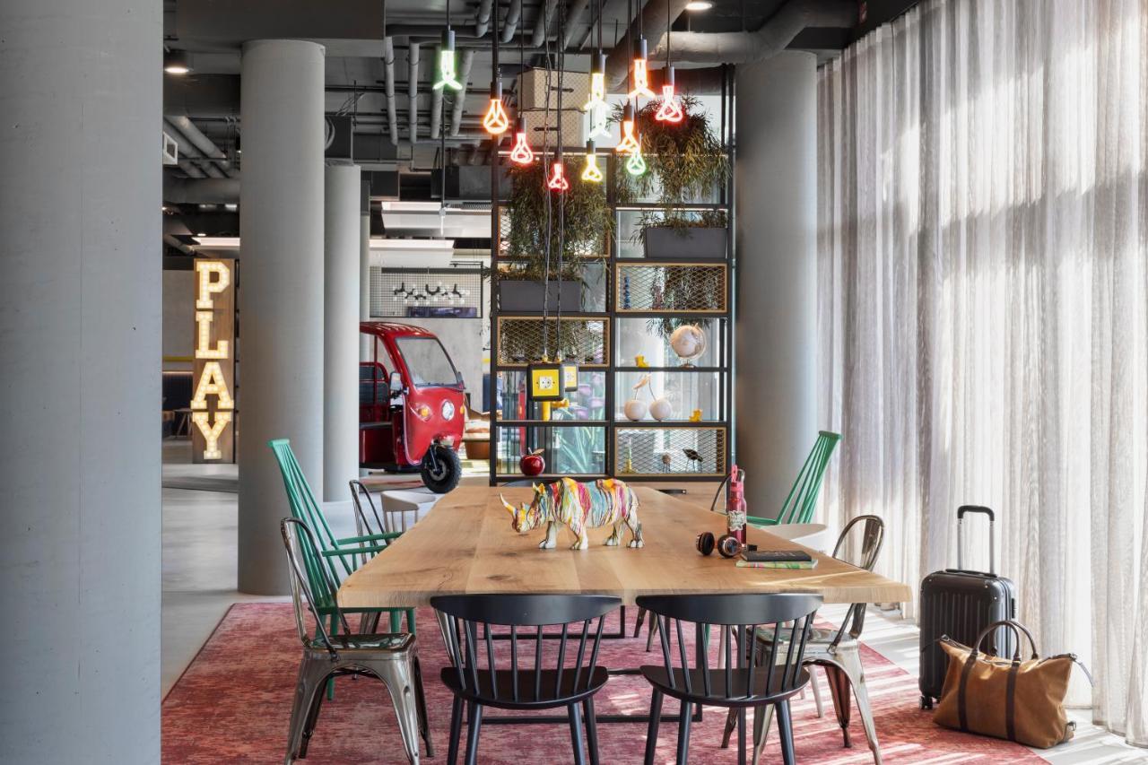 Moxy Vienna City East Eksteriør billede
